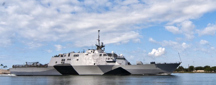 USS Freedom (LCS 1) ở Trân Châu Cảng